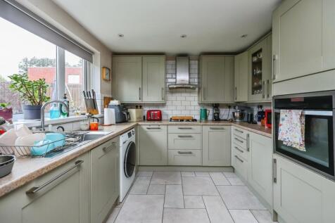 Fitted Kitchen