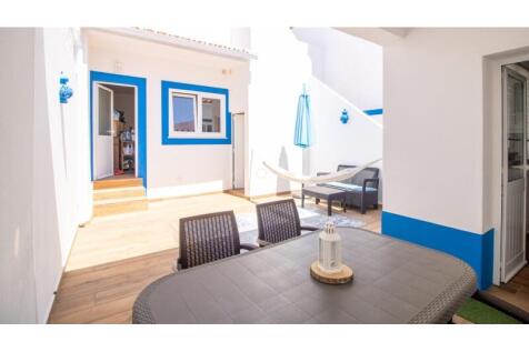 2+1 Bedroom Villa 5 Minutes from Salema Beach