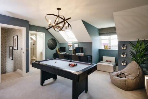 Bedroom 5/Games Room