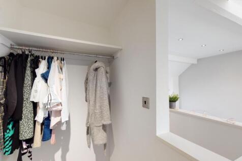 23-Ramsey-Road-attic bedroom