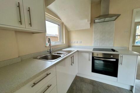 Crescent Road, Melksham photo 3
