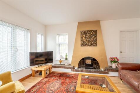 Sitting Room (2).jpg