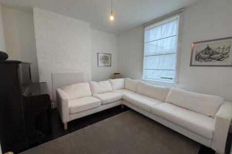 Station Street, Walton-on-the-Naze, CO14 photo 4