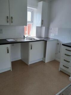 Kestrel Drive, Rushden, Northamptonshire, NN10 photo 4