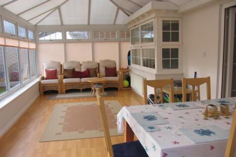3 Kindlewood Close (16) (Small).jpg