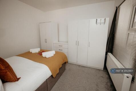 Flat 2 - £1,500 (Available On 26th February 2026)