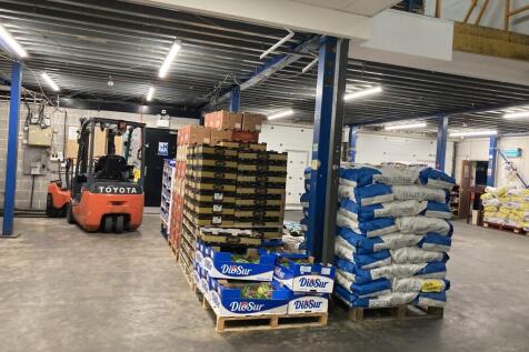 Warehouse to rent Image 3