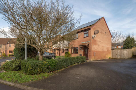 Warminster, BA12 - property photo
