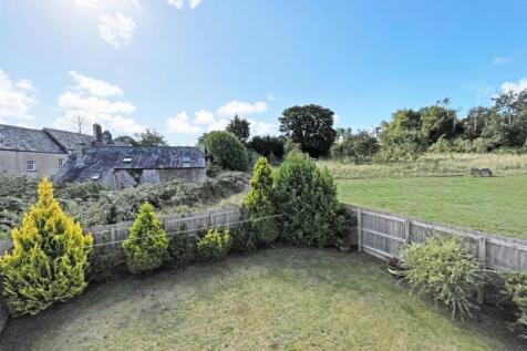 Sackville Close 19 - Outlook Front.jpg