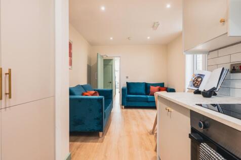 4 Bed - Garmoyle Road,Wavertree, L15 photo 4