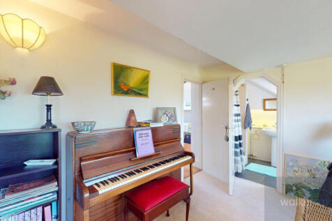 15-Breary-Lane-East-05212025_202554