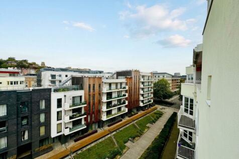 Harbourside, The Crescent, BS1 5JQ photo 4