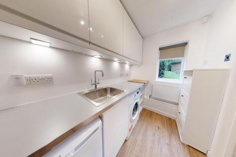 Barnmead, Haywards Heath, RH16 photo 4