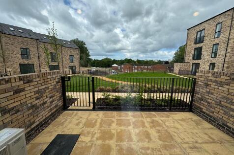 2 BED TERRACE HOUSE - BELGRAVE VILLAGE photo 4
