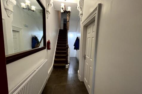 Dickenson Road, Rusholme, £145pppw photo 5