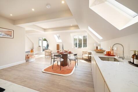 1-CobhamRd-ShowApt-8-7823.jpg