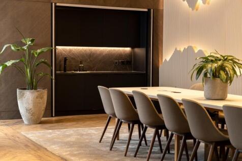 LOBBY -102