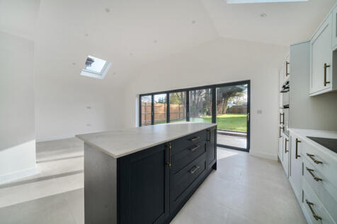 1383992-19-6925b6...