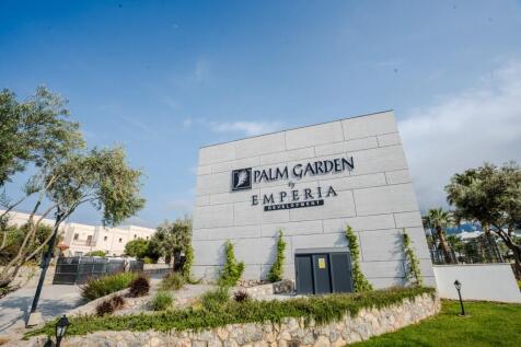 Luxury 3 Bedroom Garden Apartment Image 9999 2