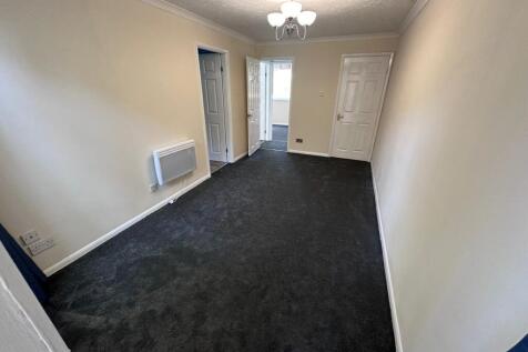 Webburn Gardens West End Southampton photo 4