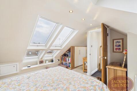 Harefoot Close