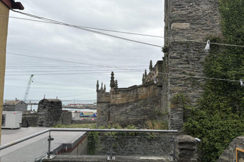 Flat Stanley Street, Holyhead, Ynys Môn photo 3