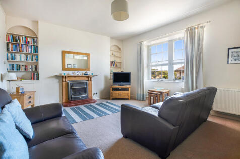 Flat 1 Stella Maris 6 Living Room  25 South Town -