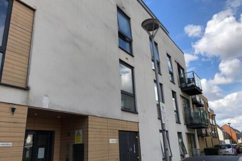 1 Bedroom Ground Floor Flat