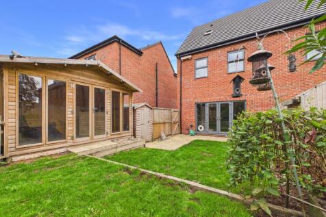 2- Rob Hammond EweMove Pontefract