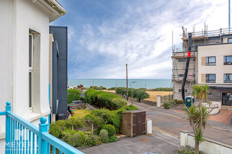 Bournemouth, BH6 - property photo