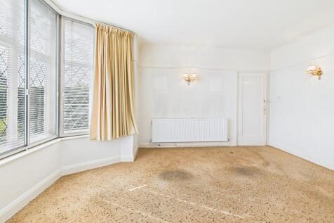 CAM02854G0-PR0352...