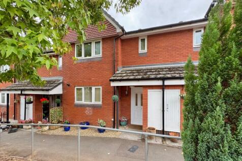 Newport, NP18 - property photo