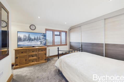 CAM05454G0-PR0065-STILL022