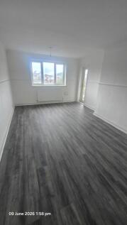 Lochdochart Road, Glasgow, G34 photo 5