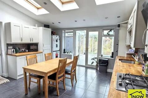 Linton Close, Farndon, Newark, Nottinghamshire.  photo 3