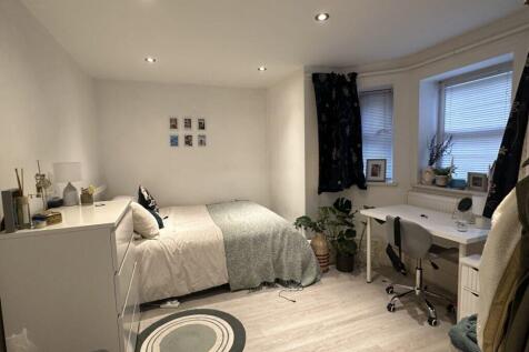 Flat 2 - Wilmslow Road - Withington - £175 PPPW photo 4