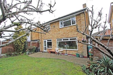 IMG_7359 garden rear.jpg