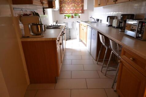 Kitchen.JPG
