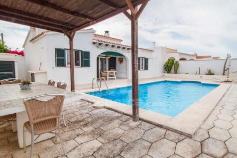 Villa with license and pool in Cala'n Porter