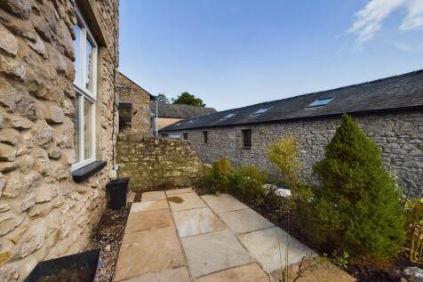 Back Lane, Warton, Carnforth, Lancashire, LA5 9QX photo 3