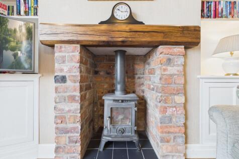 EweMove - The Crescent - Wood Burner