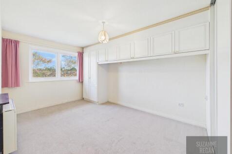 CAM05192G0-PR0385-STILL008
