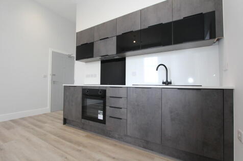 1 Bedroom Apartment, Dragoon Court, Penistone Road photo 3