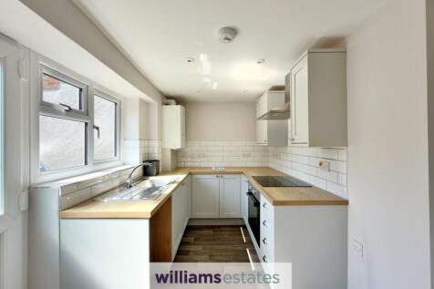 Beacons Hill, Denbigh, LL16 photo 5