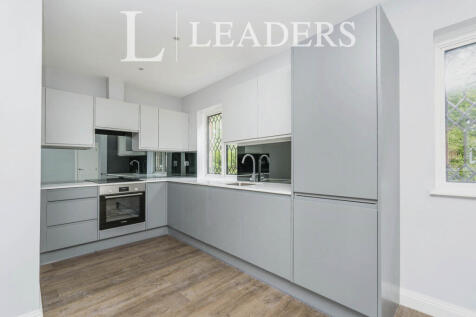 Carlton House, Ringwood Road, Woodlands, SO40 photo 4