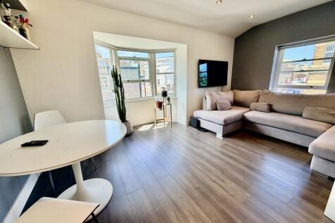 Open Plan Sitting Room &amp; Kitchen
