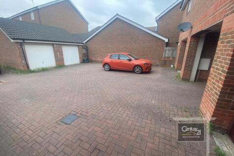 PRIVATE GARAGE