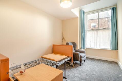 241 Normanby Road, South Bank, Middlesbrough, Cleveland, TS6 6SX