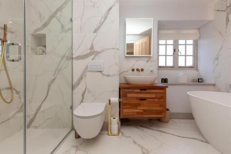 Bedroom 2 - En Suite 1.jpg