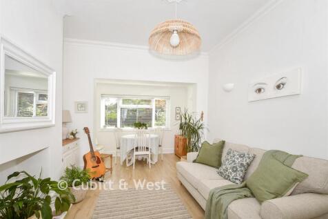 Dining/ Family Room